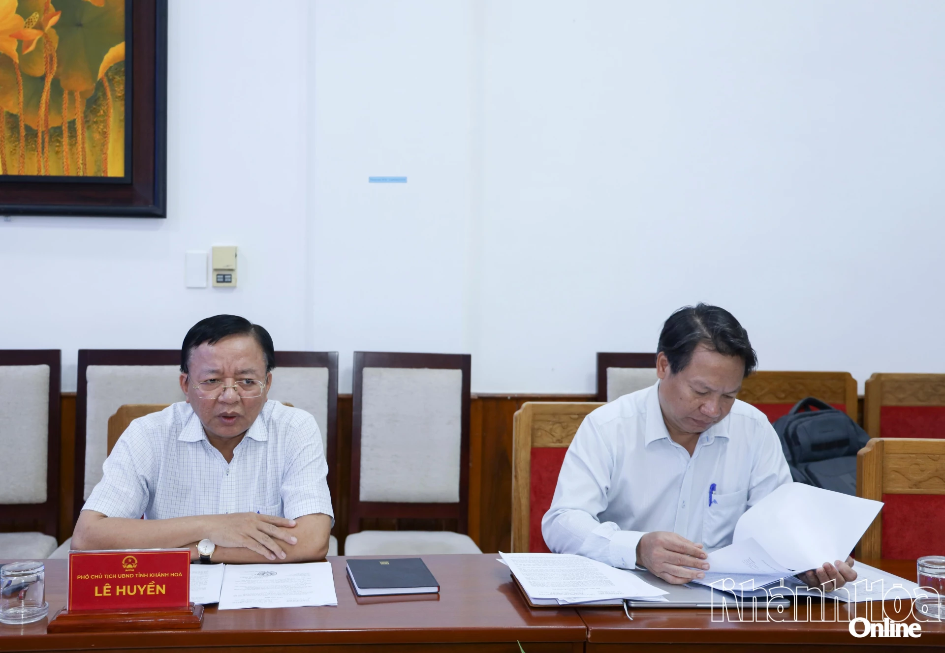 Đồng chí Lê Huyền - Phó Chủ tịch UBND tỉnh chủ trì cuộc họp.