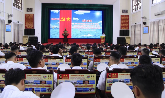 Lữ đoàn 162 tổ chức hội nghị công tác quản lý tư tưởng