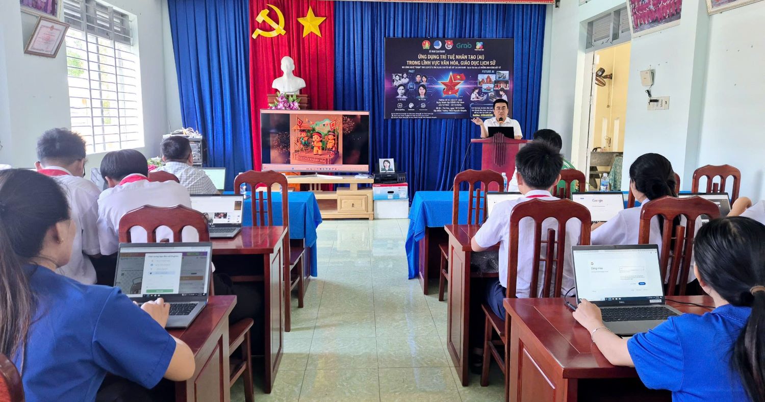 Quang cảnh buổi tập huấn.