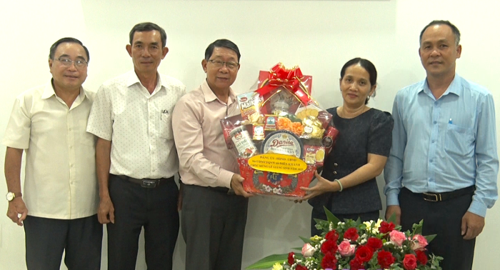 Xã Diên Khánh: Thăm, chúc mừng các cơ sở tôn giáo 