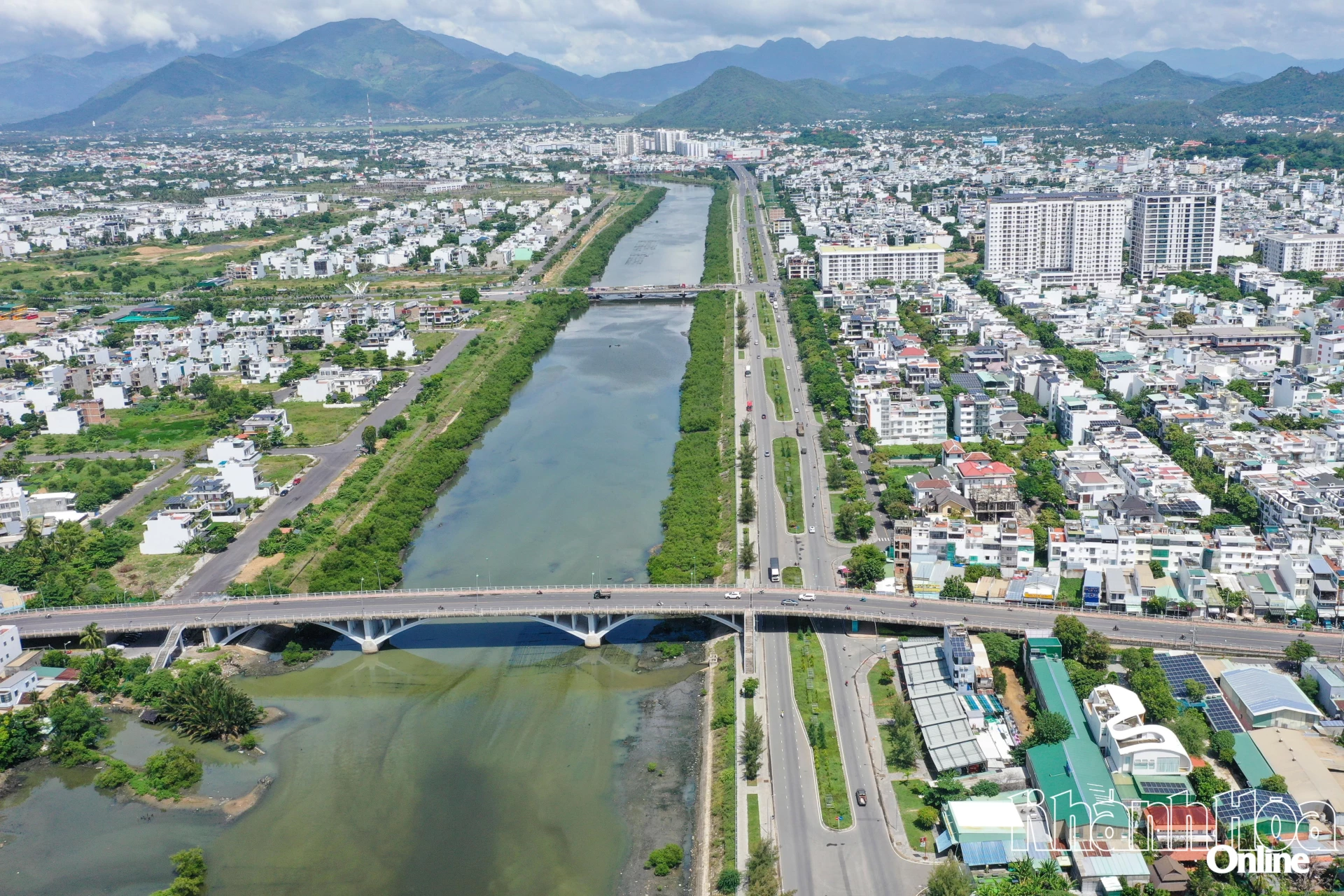 Renovating and upgrading of Quan Truong River and Tac River for tourism development