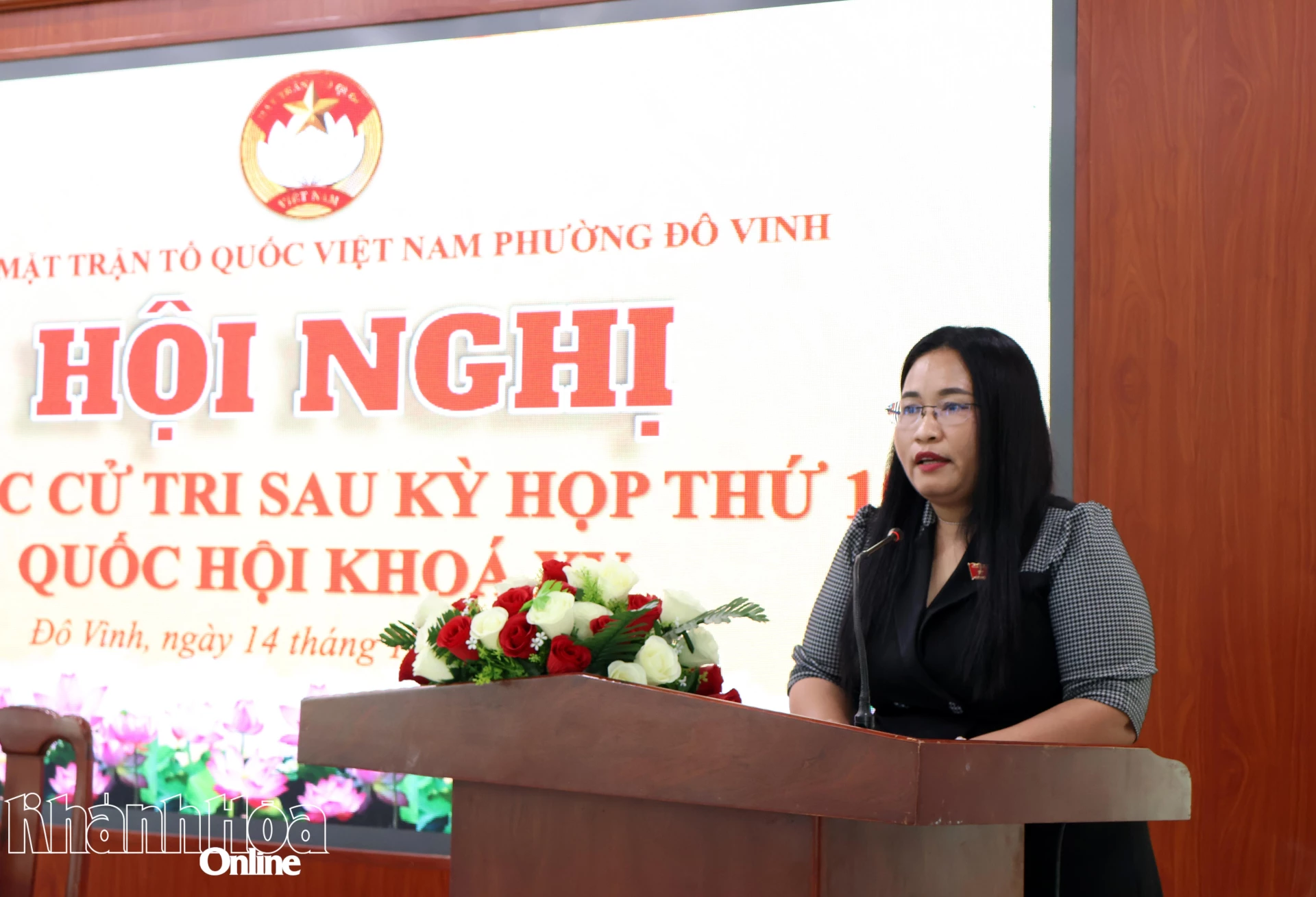 Chamaléa Thị Thủy phát biểu tiếp thu ý kiến cử tri.