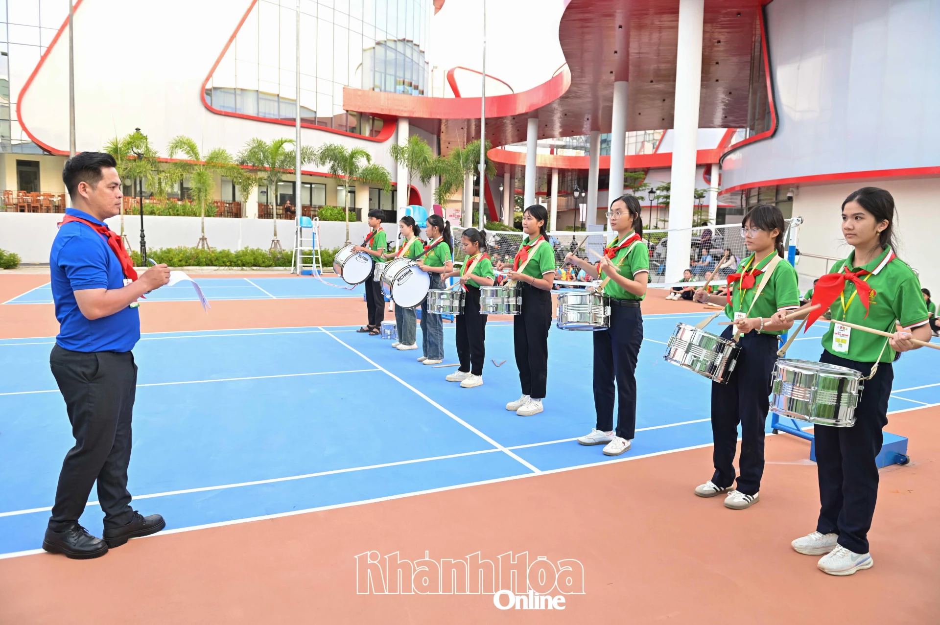 Thi tài nội dung trống Đội.