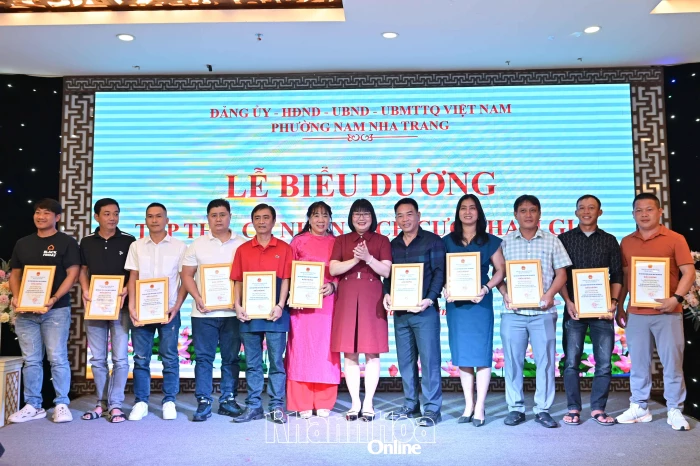 Phường Nam Nha Trang biểu dương 113 tập thể, cá nhân tích cực tham gia cứu nạn, cứu hộ đợt mưa lũ