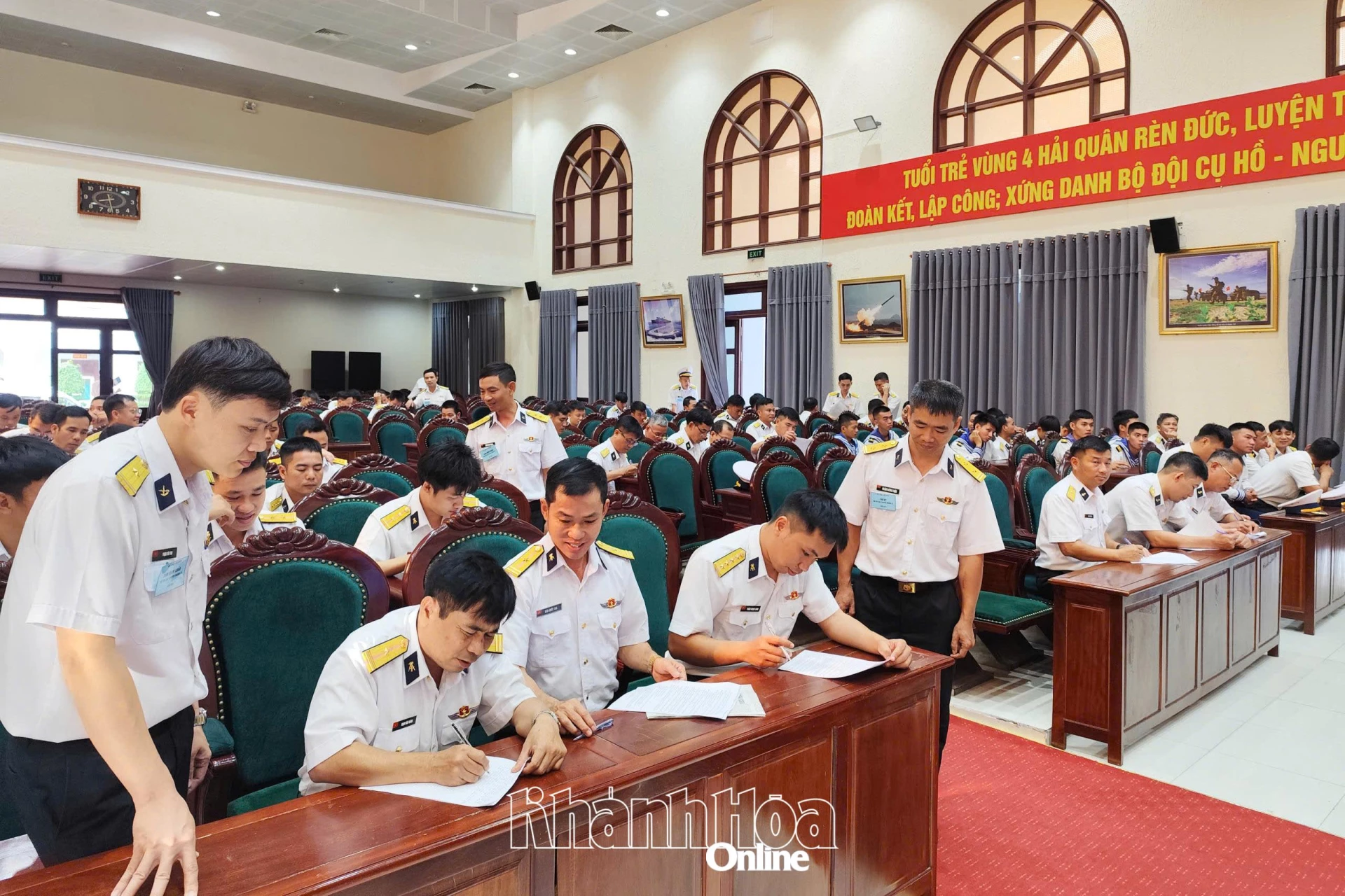 Các đơn vị thi lý thuyết.