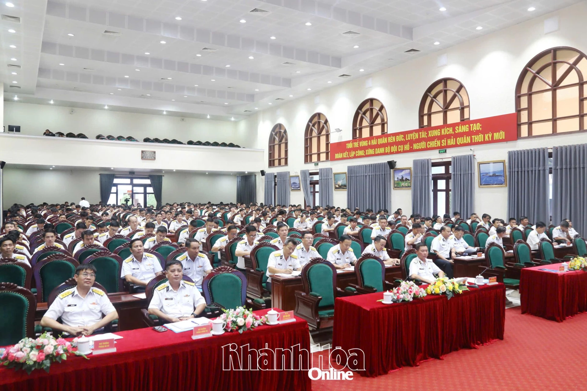 Quang cảnh hội nghị.