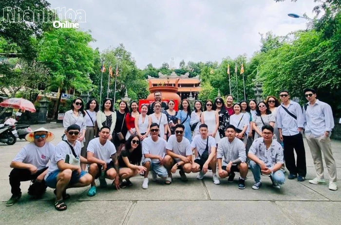 Hunnu Air và Vietjet Air mở chuyến bay charter đưa khách du lịch Mông Cổ đến Khánh Hòa