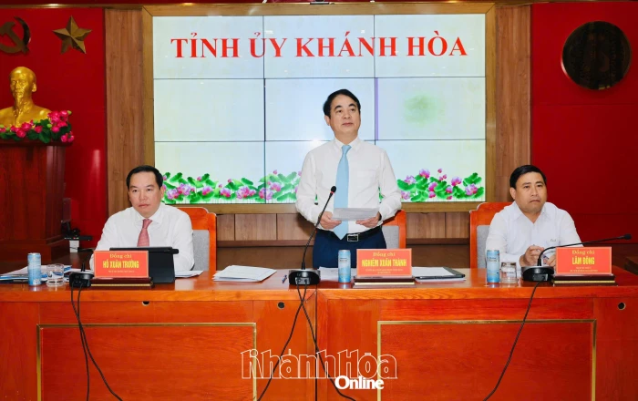 Họp Đoàn đại biểu Đảng bộ tỉnh Khánh Hòa dự Đại hội đại biểu toàn quốc lần thứ XIV của Đảng