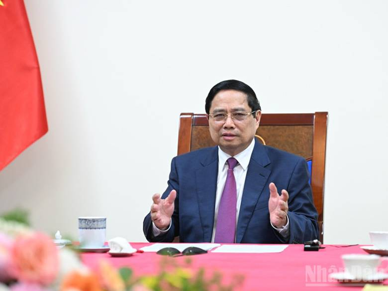 Thủ tướng Chính phủ Phạm Minh Chính điện đàm với Thủ tướng Campuchia Hun Manet. (Ảnh: Trần Hải).