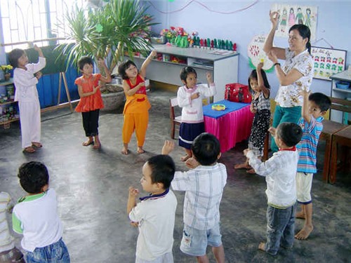 Giáo dục văn hóa dân tộc cho trẻ thơ