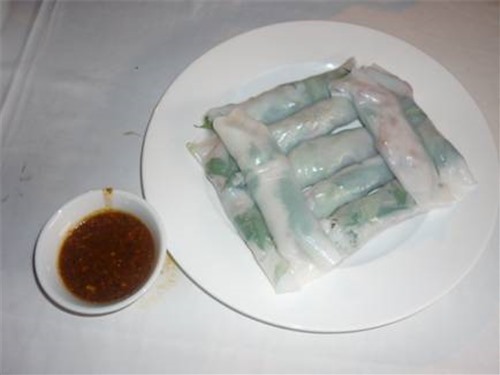 Bánh ướt thịt nướng