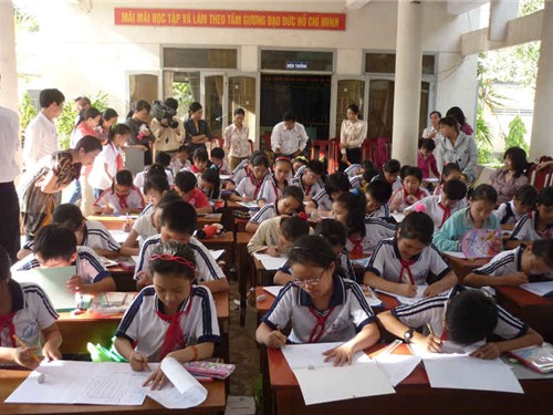 Điện hạt nhân trong mắt trẻ thơ