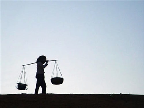 Thương mẹ tôi - Sáng tác: Nhạc sĩ Bá Khôi - Biểu diễn: Nhạc sĩ A Mư Nhân