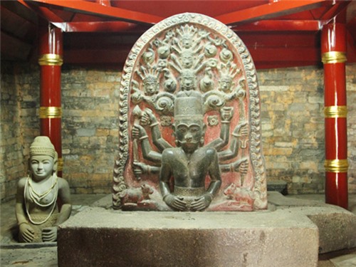 Đặc sắc tháp Pô Rômê