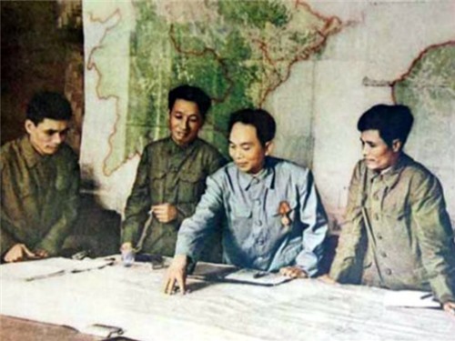 Tướng quân Võ Nguyên Giáp