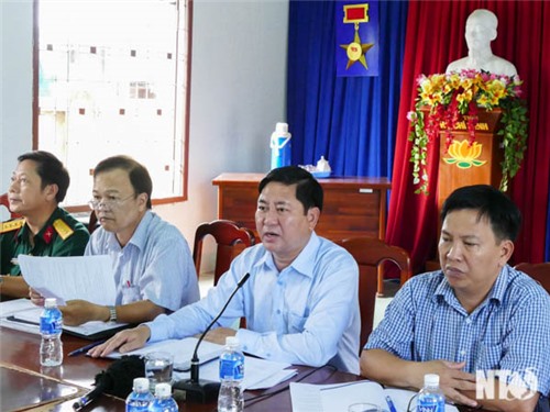 Đồng chí Trần Quốc Nam, Phó Chủ tịch UBND tỉnh làm việc với xã Phước Diêm về thực hiện Chương trình mục tiêu quốc gia xây dựng nông thôn mới