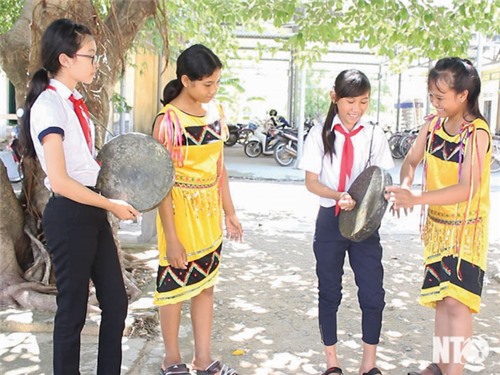 Âm vang Mã La  trong các trường học ở Bác Ái