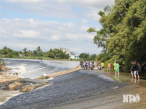 Du lịch sinh thái đập Lâm Cấm