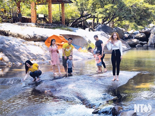 Đến với cảnh đẹp Ninh Sơn