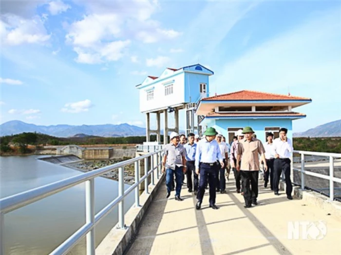 Đoàn Công tác của Bộ Nông nghiệp và Phát triển nông thôn kiểm tra Dự án hệ thống thủy lợi Tân Mỹ