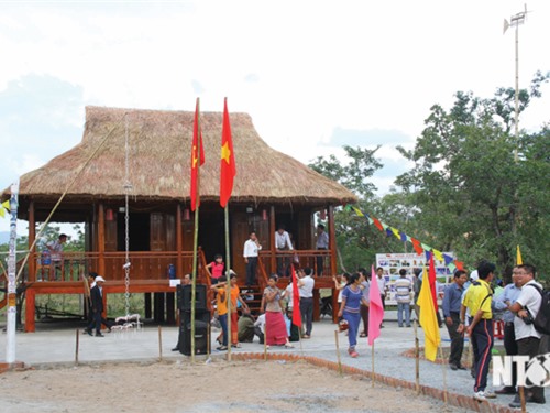 Tăng cường, củng cố khối đại đoàn kết toàn dân tộc