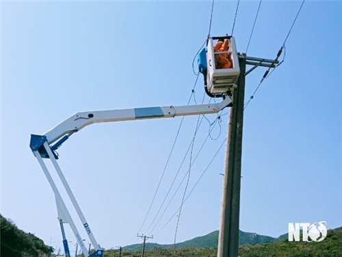 Điện lực Ninh Thuận: Đảm bảo an toàn lưới điện mùa mưa bão