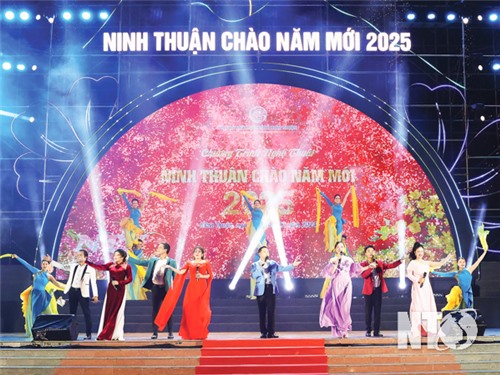 Chào năm mới, vững niềm tin mới