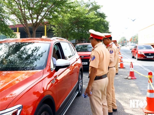 Bảo đảm trật tự an toàn giao thông dịp tết Nguyên đán Ất Tỵ 2025