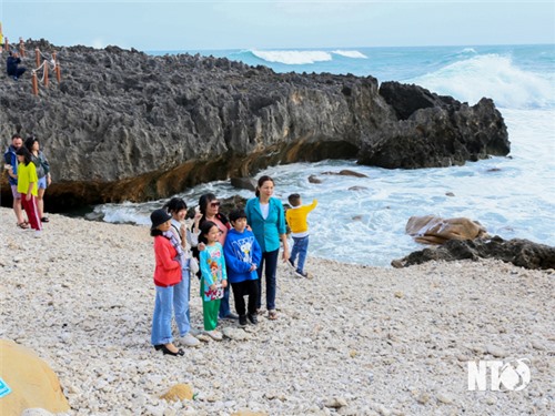 Nâng cao nhận thức, trách nhiệm của các cấp, các ngành  trong chăm sóc, bảo vệ trẻ em