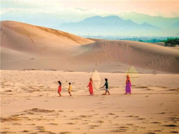 Khám phá vẻ đẹp đồi cát Nam Cương