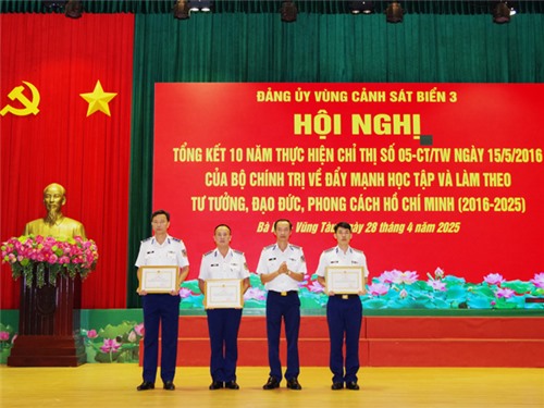 Đảng ủy Vùng Cảnh sát biển 3 tổng kết 10 năm thực hiện Chỉ thị 05-CT/TW