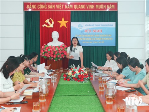 Hội Liên hiệp Phụ nữ tỉnh: Lấy ý kiến về dự thảo Nghị quyết sửa đổi, bổ sung một số điều của Hiến pháp năm 2013