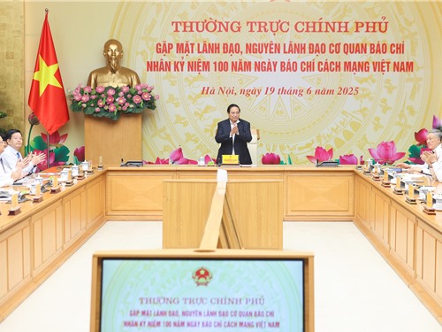 Thủ tướng: Báo chí cách mạng tiếp tục phát huy truyền thống trăm năm với 'tâm sáng - lòng trong - bút sắc'