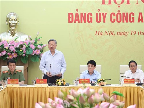 Tổng Bí thư Tô Lâm dự Hội nghị Đảng ủy Công an Trung ương 6 tháng đầu năm 2025