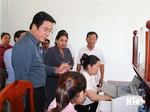 Lãnh đạo UBND tỉnh kiểm tra công tác vận hành thử nghiệm hoạt động của UBND các xã: Bác Ái, Bác Ái Đông