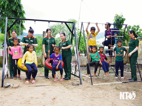 Học tập và làm theo tư tưởng, đạo đức, phong cách Hồ Chí Minh trong lực lượng vũ trang tỉnh