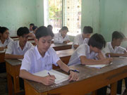 Tuyển sinh lớp 10 tại Nha Trang: “Nóng” với tỷ lệ 1 “chọi” 1!