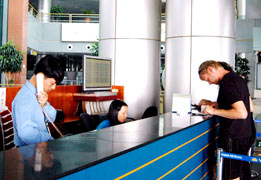 Vé điện tử được bán tại các phòng vé của Vietnam Airlines từ 1/2/2007