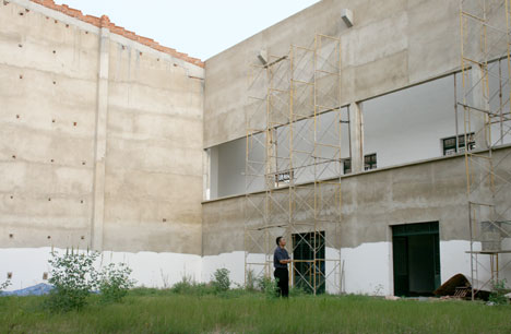 Sống trong khó khăn