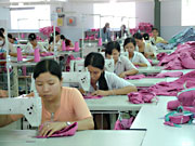 DNNN khó khăn được giảm lương tối đa 15%