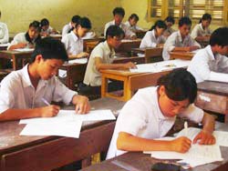 Hơn 2.500 học sinh phổ thông bỏ học