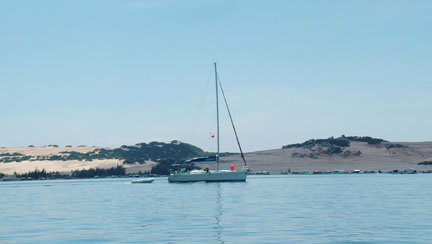 Cuối tháng 10-2009, Dự án Cảng TCQT Vân Phong sẽ chính thức khởi công xây dựng giai đoạn I.