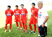 Tuyển Việt Nam tăng 12 bậc trên bảng xếp hạng của FIFA