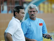 VFF chính thức mời Huấn luyện viên Calisto gia hạn hợp đồng