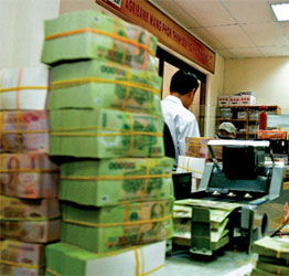 Không cho vay lãi suất thỏa thuận để đầu tư bất động sản, tài chính