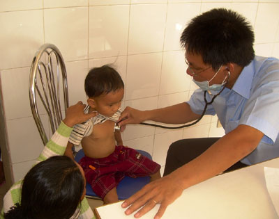 Khám miễn phí cho trẻ em mắc bệnh tim