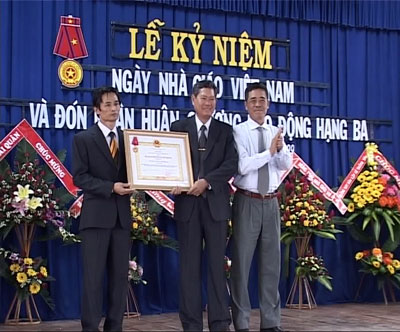 Nhiều hoạt động sôi nổi kỷ niệm ngày Nhà giáo Việt Nam