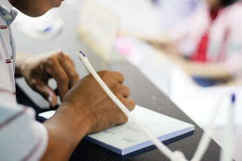 Chuyển nhượng cổ phiếu thưởng phải đóng thuế