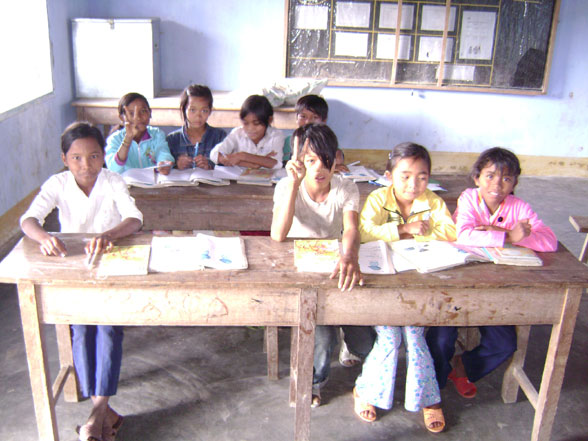 Lớp học trên đỉnh đèo