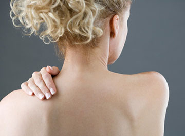 10 phút chăm sóc mỗi ngày cho cổ xinh thêm mịn màng